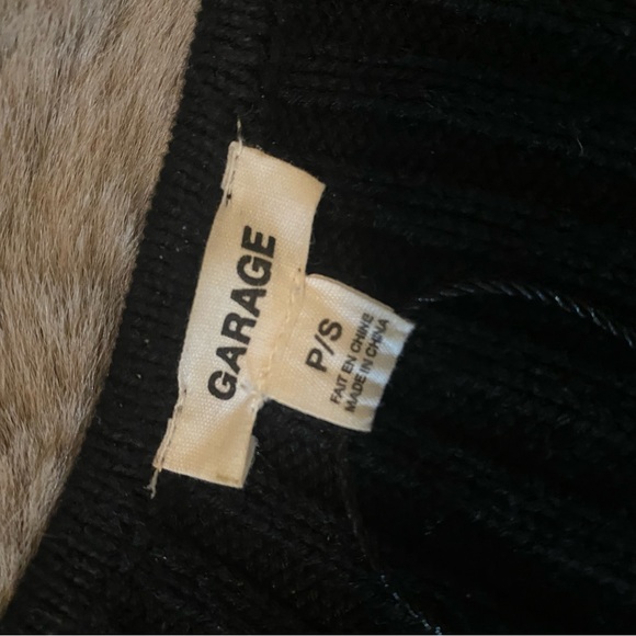 Garage black fall cropped zipped up sweater. Comfy sweater feel with cute look. - Picture 3 of 5